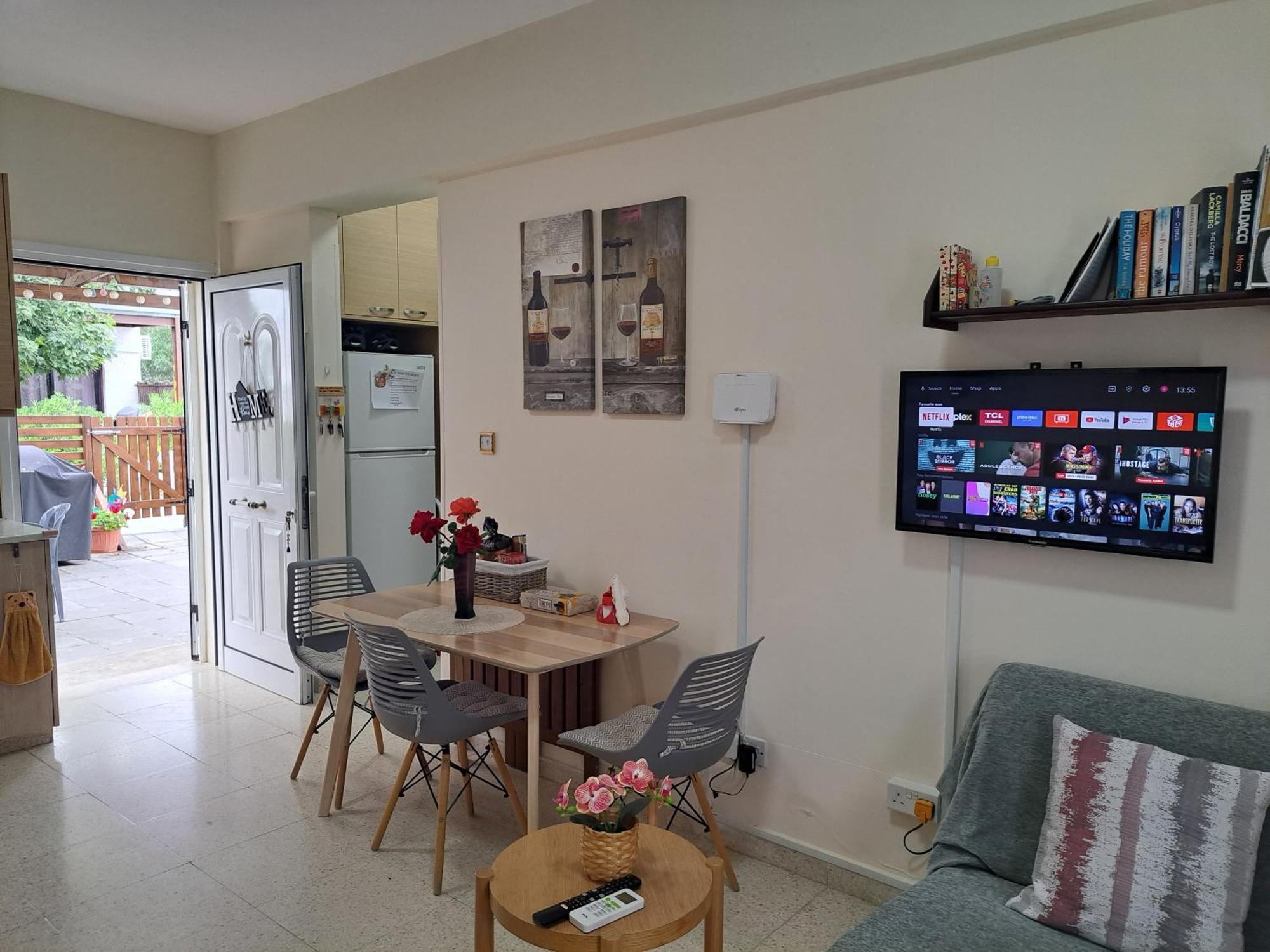 House Near The Beach Перволия Экстерьер фото